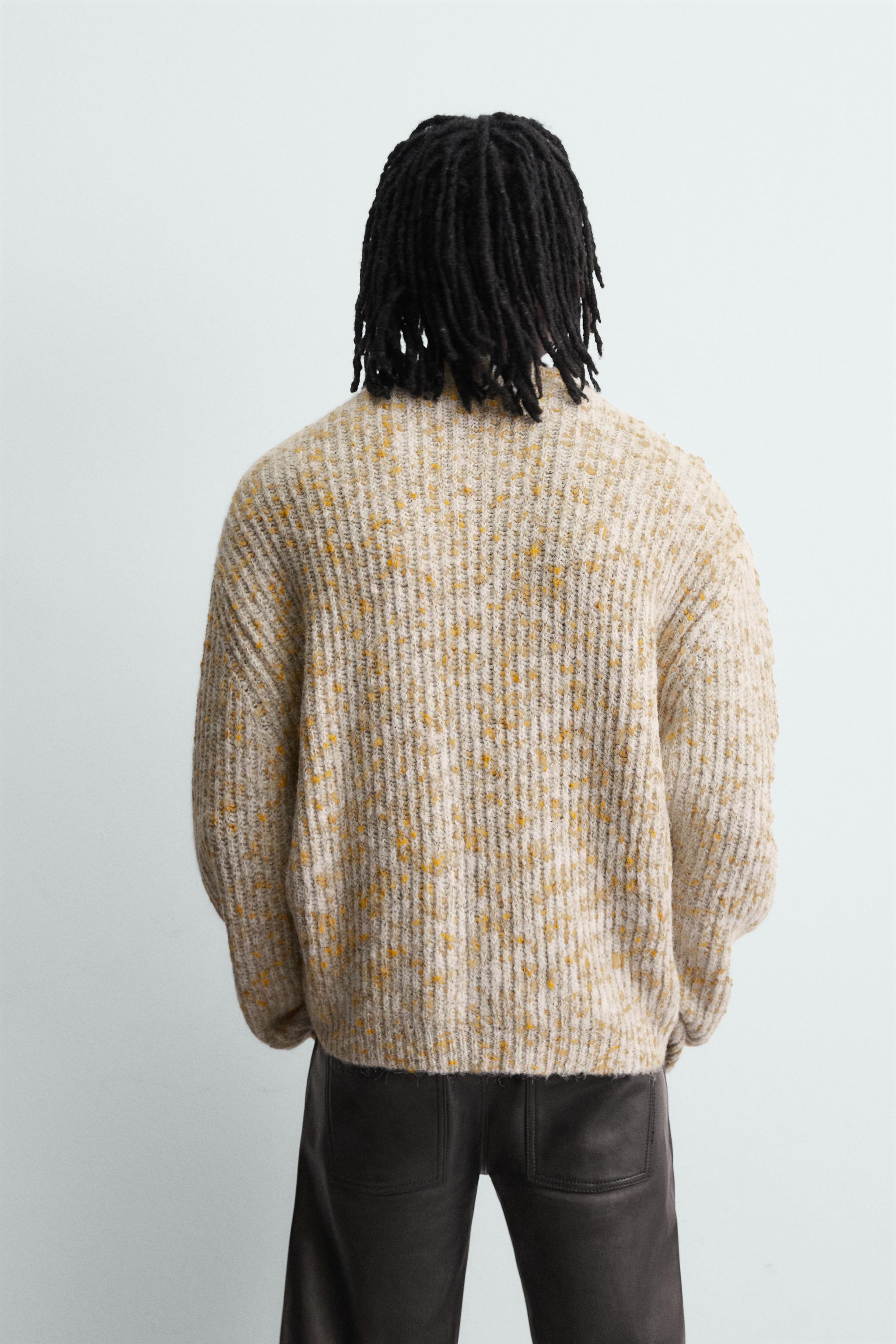 CONTRAST TEXTURED JUMPER